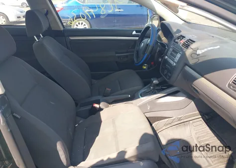 2007 Volkswagen Rabbit 2-Door from USA, damaged, VIN WVWBS71K57W223332